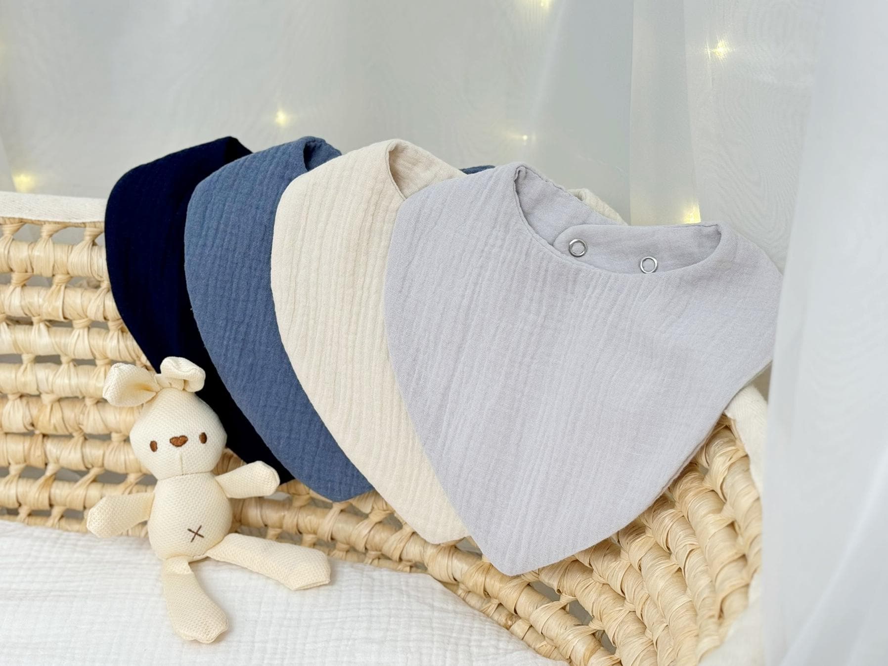 Wasserdichte Baby Spucktücher, Verstellbare Droll Lätzchen, Bandana Baumwoll Gaze Geschenk Set, Einzigartige von NaturalCuddles