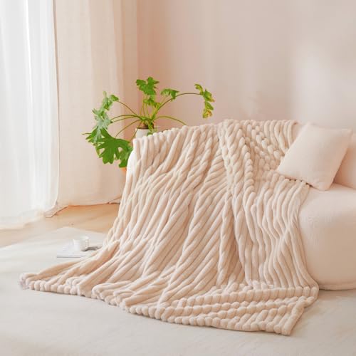 Nayoroom Kuscheldecke Winter Flauschig Kaninchen Fleecedecke 150x200 cm Beige Warm Fellimitat Decke Kuschelig Wolle Aesthetic Wohndecke Winter Wolldecken Weiche Sofadecken für Couch überwurf Set von Nayoroom