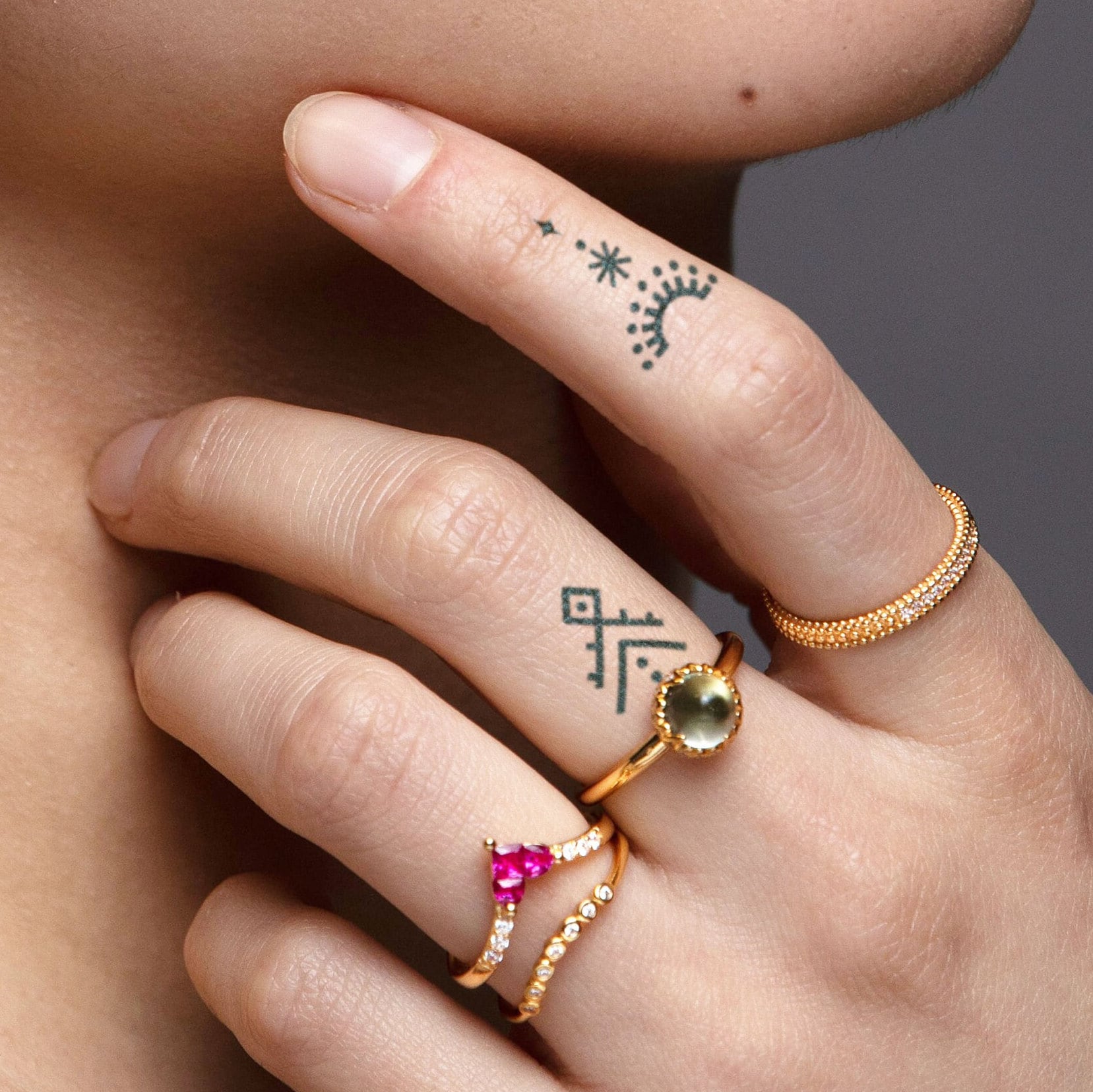 Semi-Permanentes Tattoo | Finger Berber Hält Bis Zu 2 Wochen Urlaub Geschenkidee Temporäres von NotaTattoo