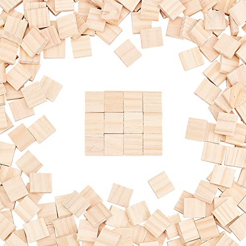 OLYCRAFT 300 Stück Holz Blanko Buchstaben Fliesen 20x18mm Unfertige Holzquadrate Blank Holz Cabochons Unfertige Quadratische Holzfliesen Für DIY Handwerk Holzdekorationen Laserschnitzerei Gravur von OLYCRAFT