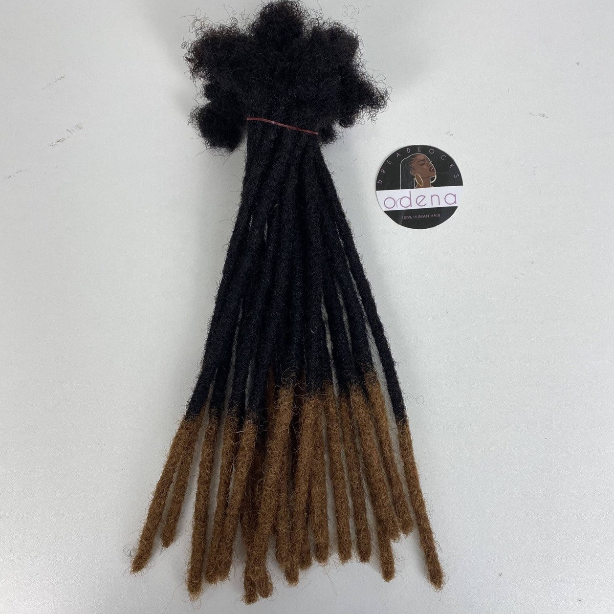 Farbe #1B/4 Handgemachte Human Hair Dreadlocks Extensions. Handgemachte Echthaar Extensions von Odenadreadlocks