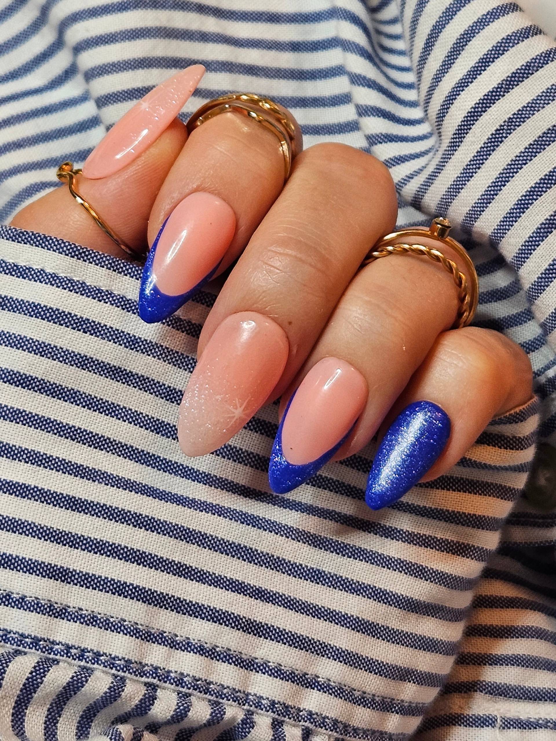 Blau Glam Press On Nails von OlisCreativeFactory