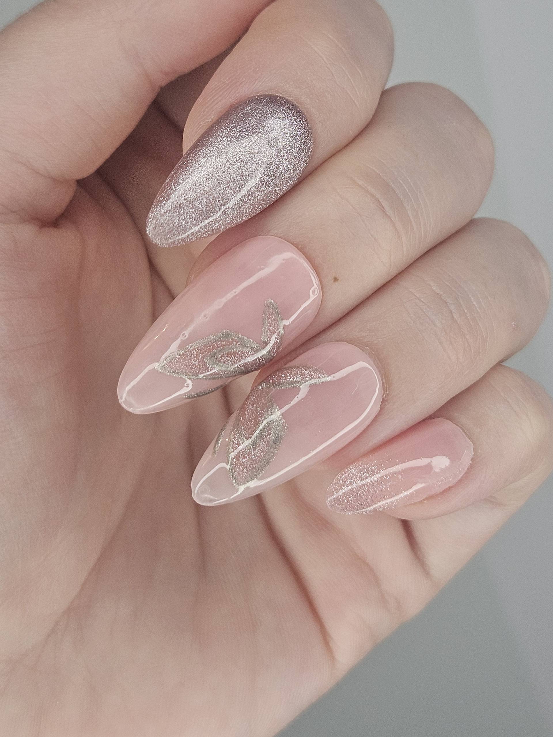 Butterfly Spring Press On Nails von OlisCreativeFactory