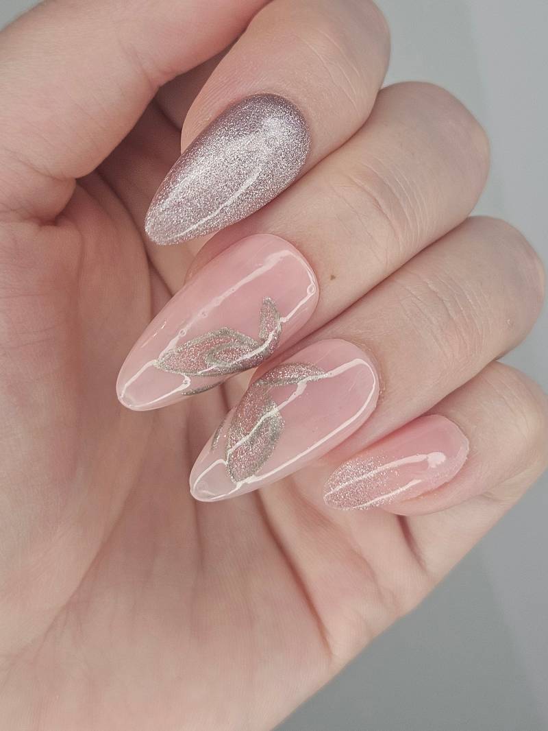 Butterfly Spring Press On Nails von OlisCreativeFactory