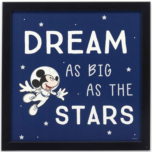 Disney Mickey Mouse Astronaut Dream As Big As The Stars Gerahmte Holz-Wanddekoration – Lustige Micky Maus Wandkunst für Kinderzimmer oder Kinderzimmer von Open Road Brands