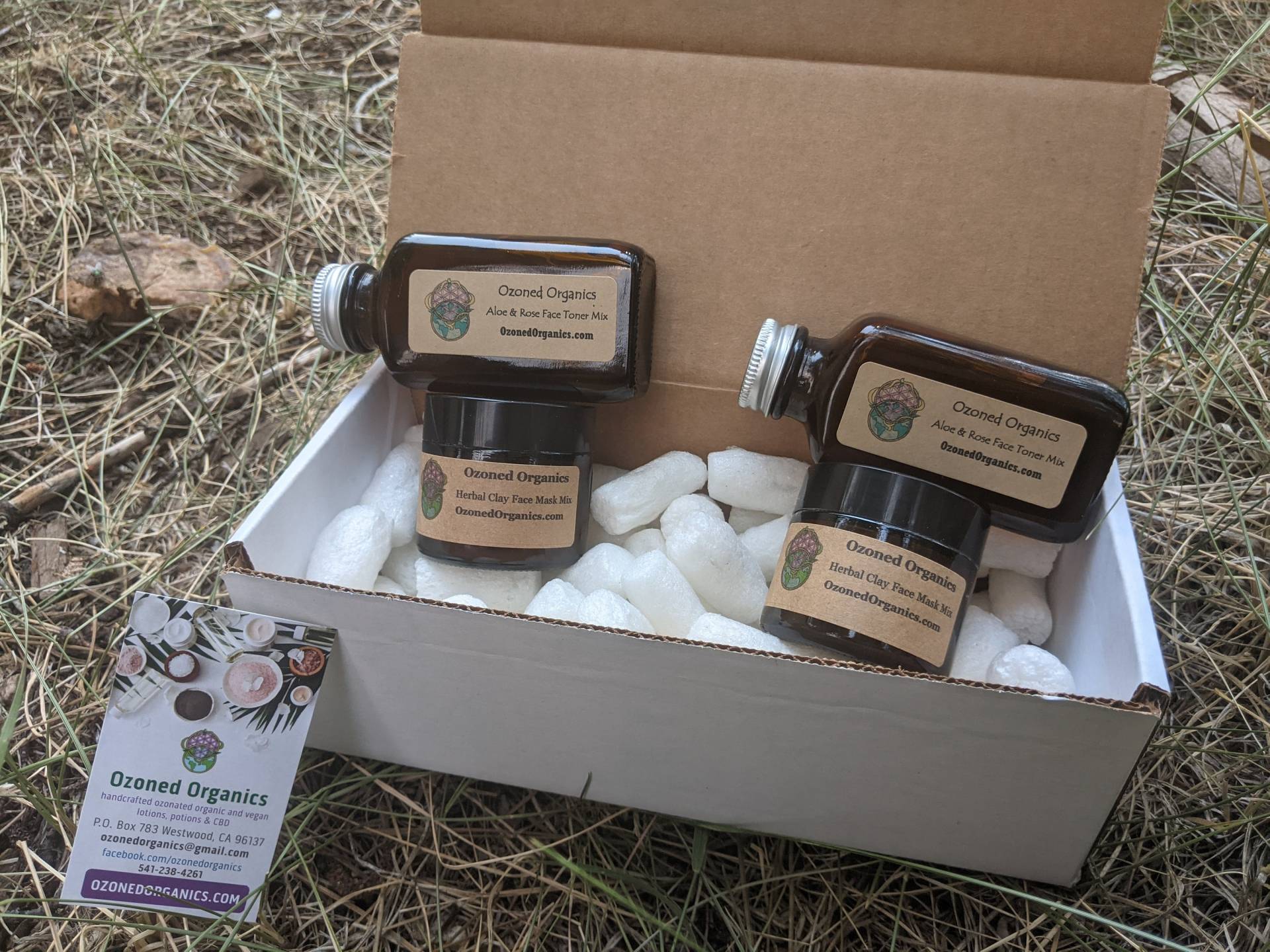 Kräuter-Ton-Gesichtsmasken-Box, Biologisch, Vegan, Gentechnikfrei von OzonedOrganics