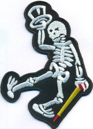 Totenkopf Aufnäher - dancing skeleton - Biker Patch zum annähen/aufbügeln | Motorrad Aufkleber Sticker für alle Stoffe & Leder | Bügelflicken Applikation | 90x80mm von PATCH KING