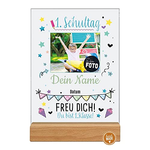 PR Print Royal Acrylglas zur Einschulung selbst gestalten - Dein 1. Schultag - mit Name, Datum und Foto Personalisieren - Geschenke zur Einschulung | inkl. Echtholzsockel, 15x20cm von PR Print Royal