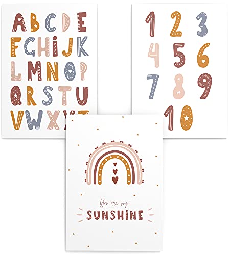 Papierschmiede® Kinderposter 3er Set Lernposter, 30x40 cm Wanddeko, Geschenk für Mädchen & Jungen Kinderzimmer, bunte Buchstaben Einschulung rosa beige, Sunshine ABC Numbers von Papierschmiede