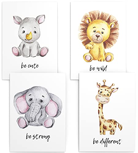 Papierschmiede® Kinderposter 4er Set, 40x60 cm Wanddeko, Geschenk für Mädchen & Jungen Kinderzimmer Babyzimmer, Nilpferd Elefant Löwe Giraffe, Baby Safari von Papierschmiede