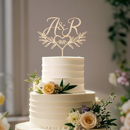 Party to Be Personalisiert Hochzeitstorte Topper in Plain Metallic Finish Holz mit Initialen und Datum Hochzeitstorte Dekoration Herz und Blätter Design von Party to Be