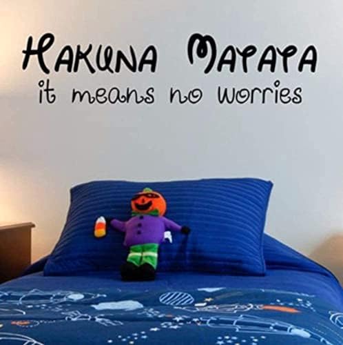 PiWine Wandtattoo mit Spruch aus Vinyl 90 x 20 cm - Hakuna Matata Dekoration für Kinderzimmer Wandaufkleber mit Spruch von PiWine