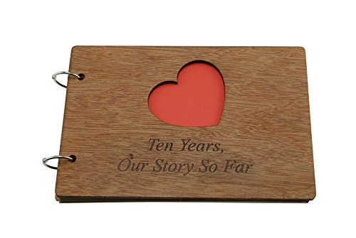 10 Years Our Story So Far - Scrapbook, Fotoalbum oder Notizbuch Idee zum 10. Jahrestag von Pirantin