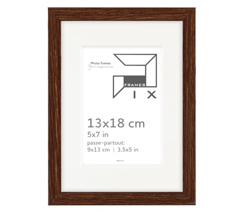 Pix FRAMES Bilderrahmen 13x18/9x13 cm - Holzrahmen mit Passepartout - Picture Frame - Holzbilderrahmen - Holz Bilderrahmen - Fotorahmen Dunkelbraun Pix FRAMES Bilderrahmen 13x18/9x13 cm - Holzrahmen mit Passepartout - Picture Frame - Holzbilderrahmen - Holz Bilderrahmen - Fotorahmen Dunkelbraun von Pix FRAMES
