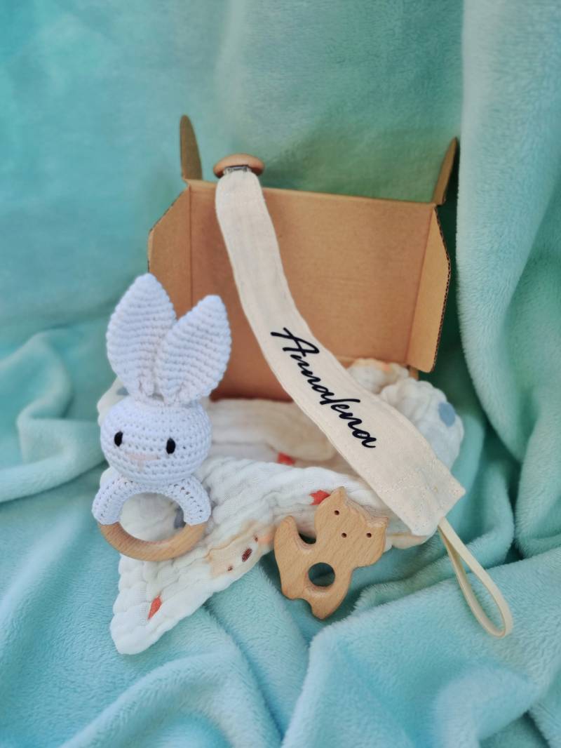 Personalisiertes Geschenkset Baby Babygeschenk Jungen Mädchen Geschenk Geburt Neugeborenes Set Zur Geschenkbox von PlotterLoves