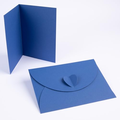 PresentFill® - blanko Falt-Karten inkl. Briefumschläge mit Herz Verschluß - 50er Set - Saphir Blau - Klappkarten zum selbst gestalten, beschriften oder bedrucken - DIN A6 / C6 von Present Fill