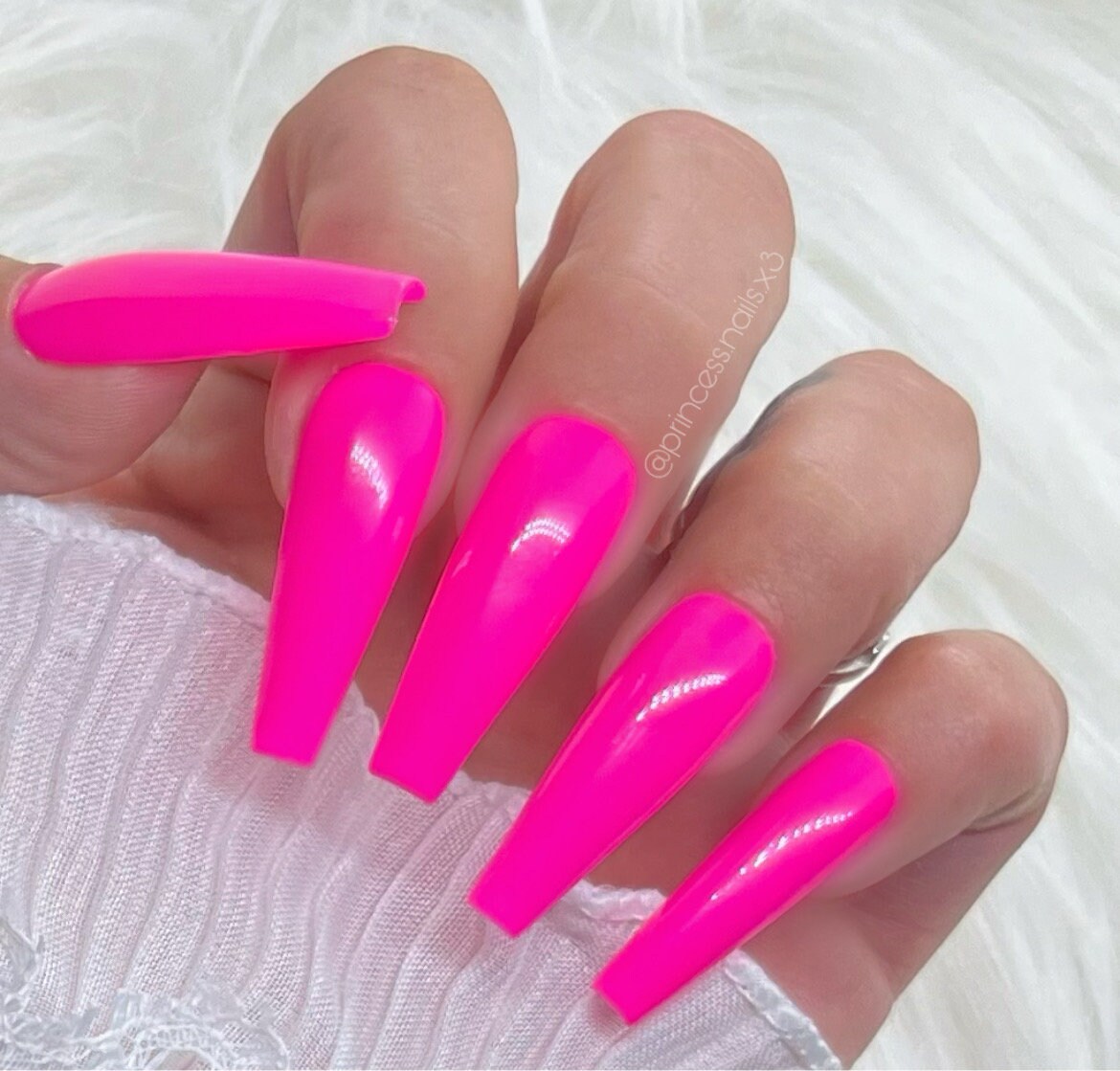 Press On Nails Knalliges Barbie Pink Basic von PrincessNails01