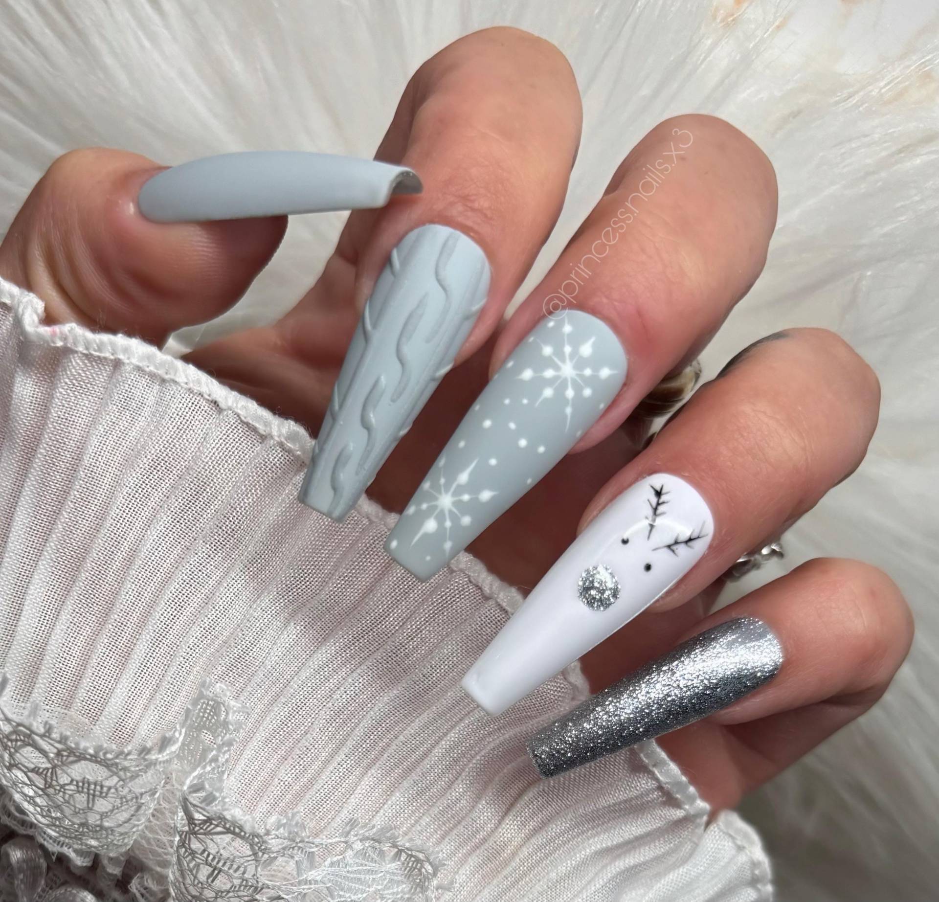 Press On Nails Winter Rentier Grau Weiß Strickmuster Schneeflocke Silber Chrom von PrincessNails01