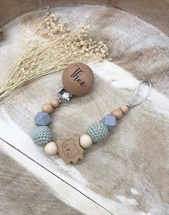 Schnullerkette Mit Namen Personalisiert Graviert Geschenk Taufe/Geburt Verschiedene Schriftarten Clips von PureDesignBabyHerz