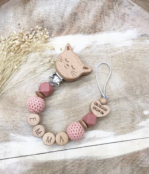 Schnullerkette Mit Namen Personalisiert Graviert Geschenk Taufe/Geburt Verschiedene Schriftarten Clips von PureDesignBabyHerz