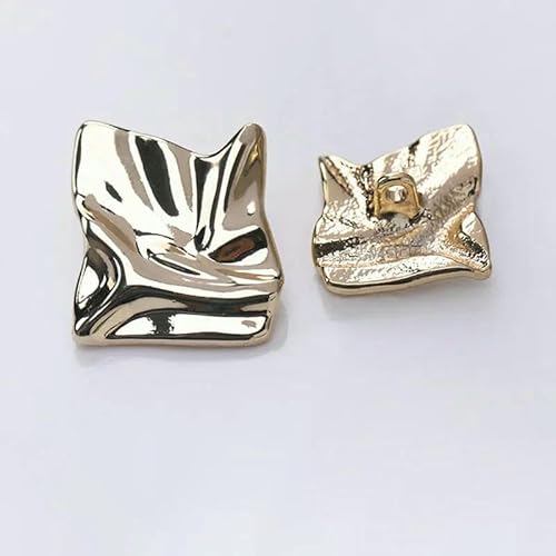 10 Stück Metallknöpfe mit unregelmäßigem Design für trendige Kleidung, Pullover, Strickjacke, Mantel, DIY-Nähzubehör, Knöpfe, ganz, B, Hellgold, 21 mm 10 Stück Metallknöpfe mit unregelmäßigem Design für trendige Kleidung, Pullover, Strickjacke, Mantel, DIY-Nähzubehör, Knöpfe, ganz, B, Hellgold, 21 mm von QOVBD