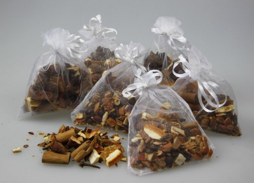 Weihnachtsdeko Weihnachts Potpourri - 6 x weiße Organzasäckchen mit je 20 g Weihnachtsgewürzen - Zimt, Sternanis, Orangenscheiben, ... - Quertee Nr. 20 von Quertee