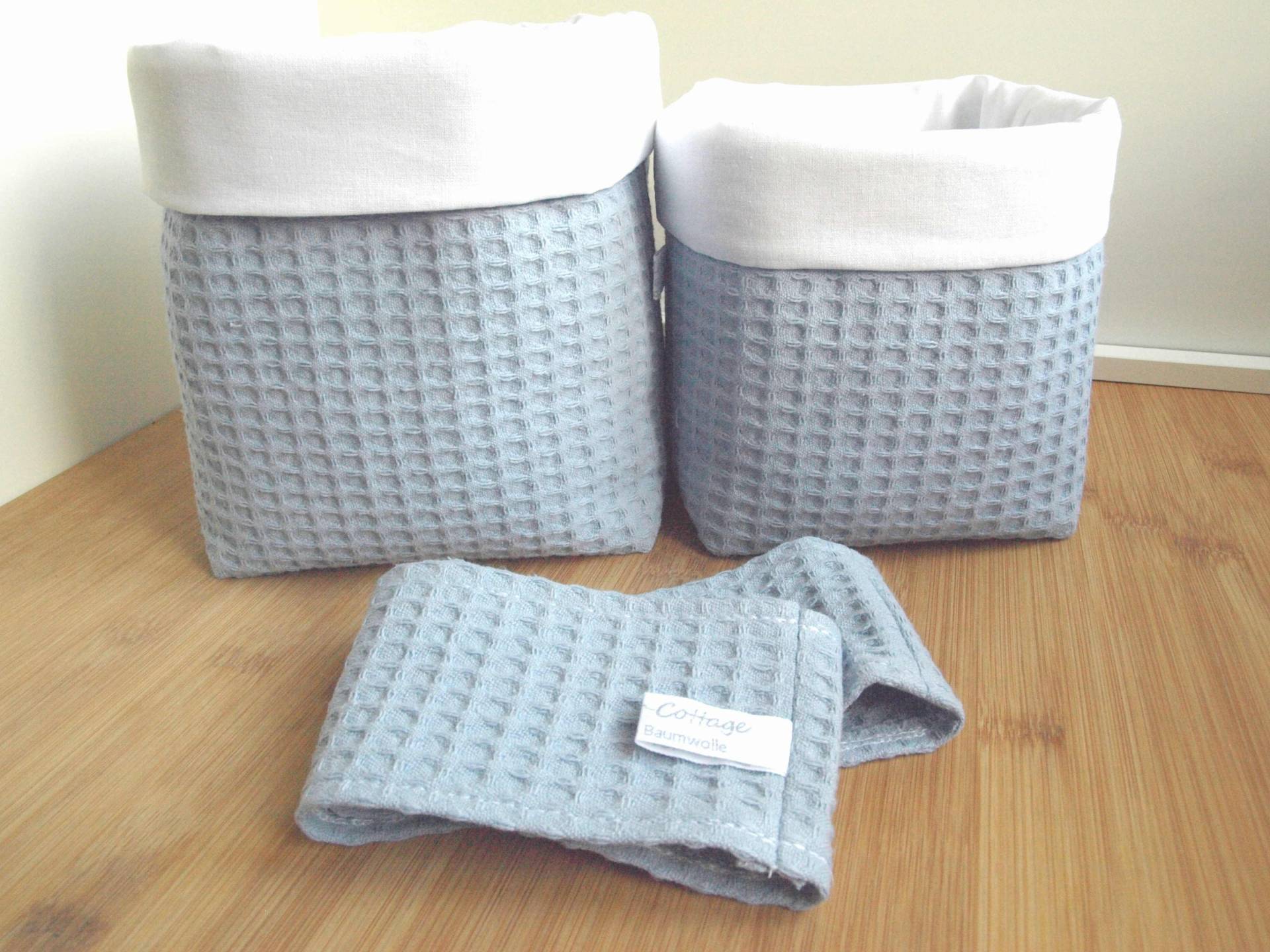 Ab 11, 95 Euro, Utensilos Wählbar & Feuchttücherbox Bezug, Waffelpique Dusty Blue, Stoffkörbe Blau von QuiltCottageLove