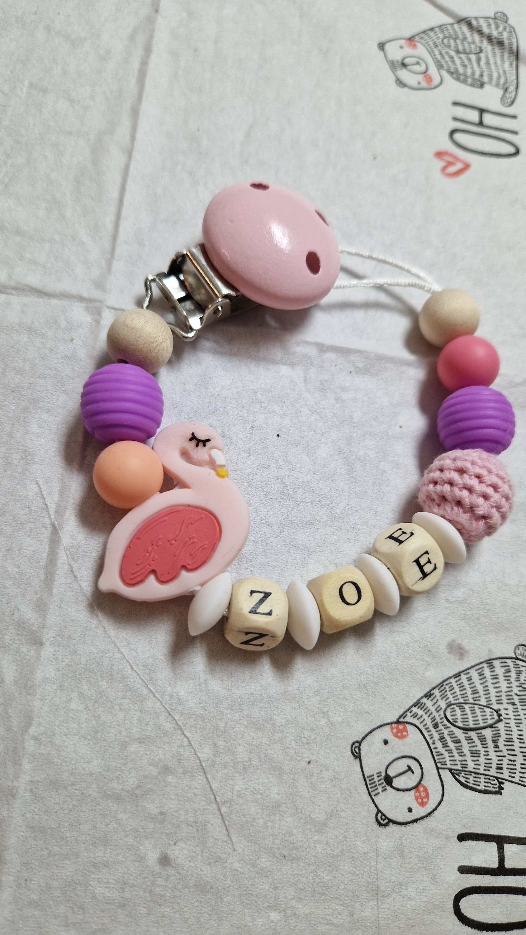 Personalisierte Schnullerkette Mit Flamingo Motiv| Für Mädchen|Geschenk Werdende Eltern|Baby Geschenke Idee|Geburt|Taufe|Familie|Liebe von RGdesignn