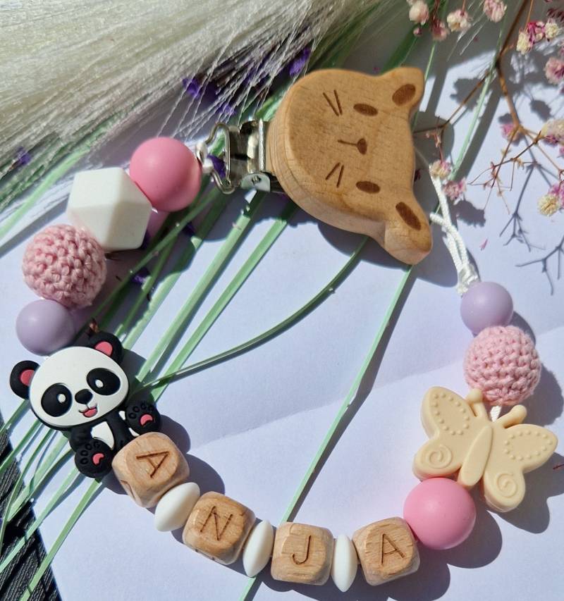 Personalisierte Schnullerkette Mit Panda Motiv| Für Mädchen|Geschenk Werdende Eltern|Baby Geschenk|Geburt|Taufe|Familie|Liebe von RGdesignn