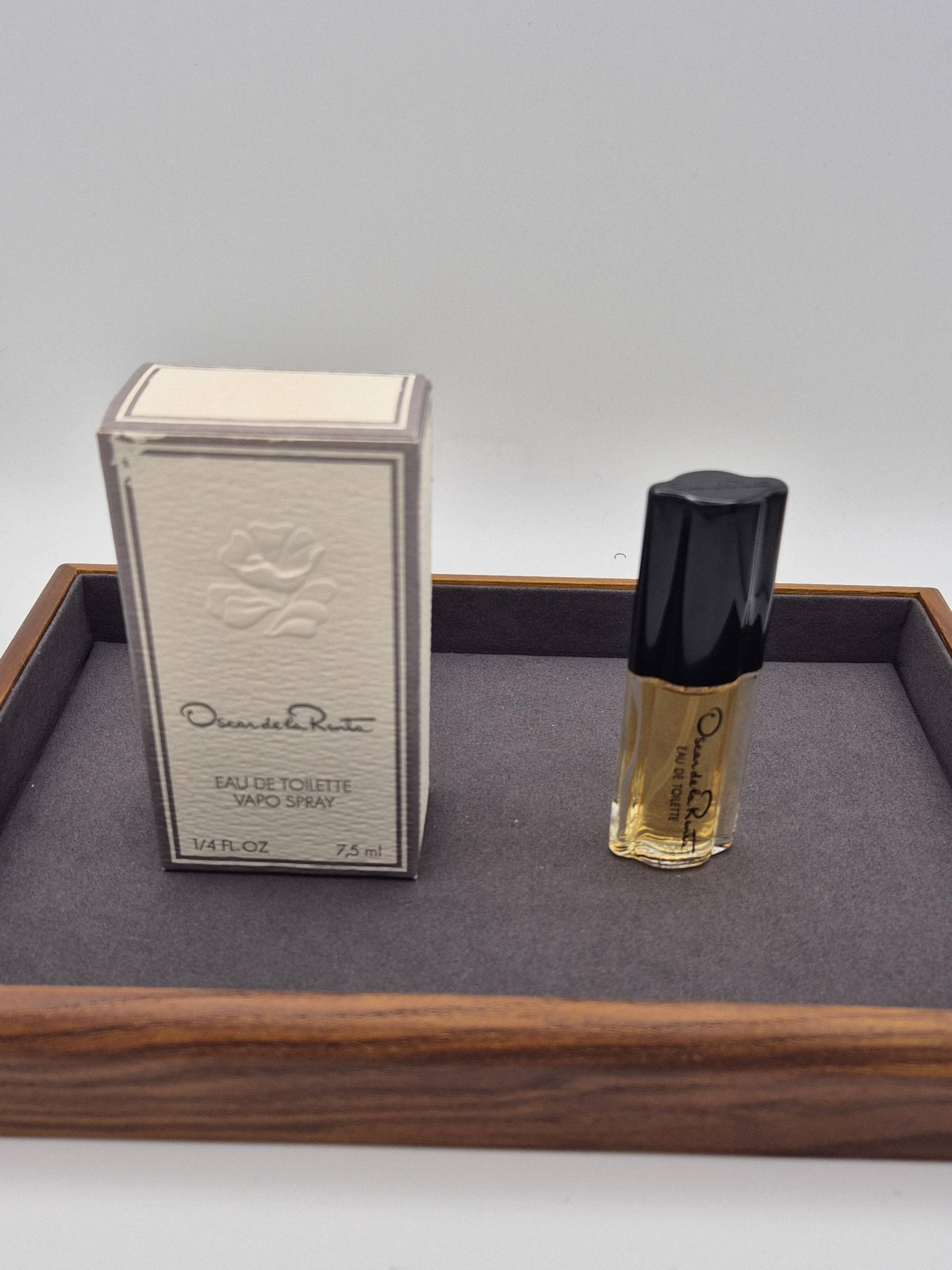 Oscar De La Renta Parfum Miniatur 7.5Ml von Rareandvintageluxury