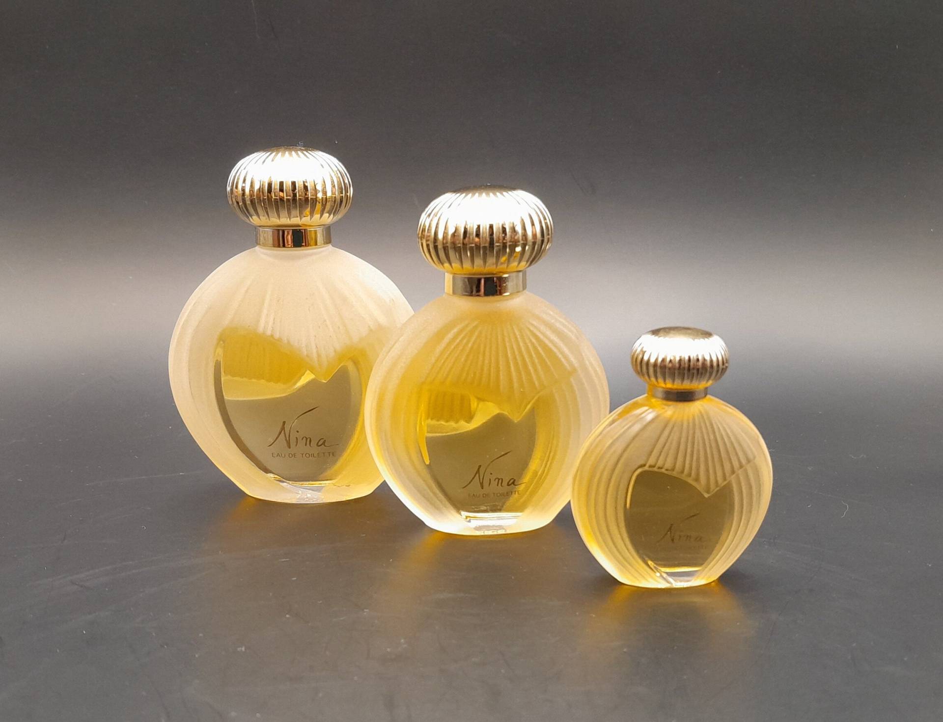 Nina Von Ricci | 1987 - Lot 3 Lalique-Flaschen Eau De Toilette 30 Ml, 15 6 Ml Splash Vintage-Sammlerflasche Aus Den 1980Er Jahren von ReginasPerfume