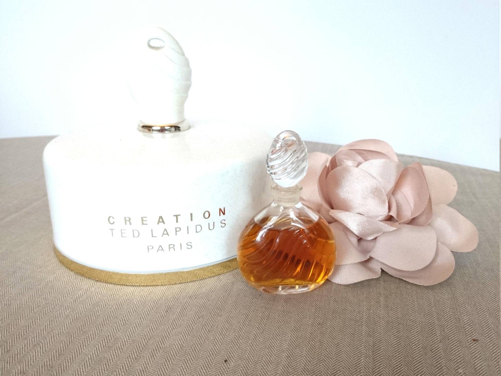 1990S Creation Ted Lapidus Pure Parfum 15Ml & Körperpuder Parfumée Set Vintage Parfum von Residenzler