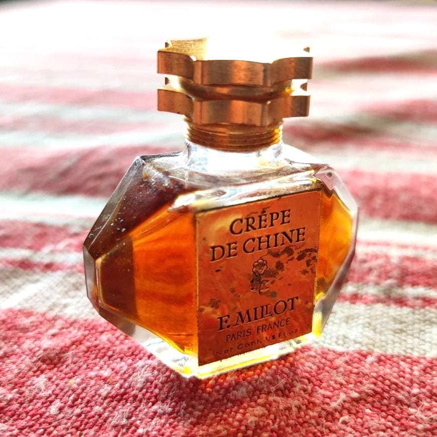 Crepe De Chine F. Millot Parfum Extrait 1/5 Fl.oz Splash Miniature From 1930S 1940S von Residenzler