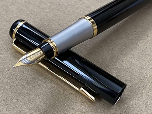 Jinhao Baoer 801 Luxus-Füllfederhalter-Set aus poliertem schwarzem Stahl – Stift + 5 schwarze Patronen ... (schwarze Tintenpatronen, Baoer 801 Stift in schwarzer Oberfläche) von Rhapsody