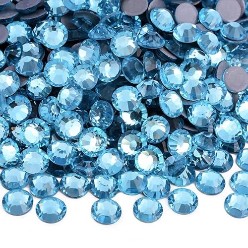 Rockreyoa 1440pcs Hotfix Strasssteine Glas Glitzersteine Kristall Glitzersteine Glas Runde Strasssteine Kleidung-Strasssteine Klar Strasssteine für Diamant Kleidung Schuhe Pinzette Seeblau SS10 von Rockreyoa