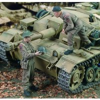 British Infantry (2 fig.) WWII von Royal Model