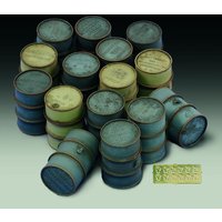 German oil drums-WWII von Royal Model