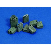 Italian Jerrycans-WWII von Royal Model