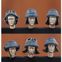 Italian tankers heads-WWII von Royal Model