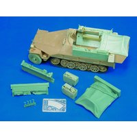 Sd.Kfz. 251/7 Ausf. D part 2 (for Tamiya kit) von Royal Model