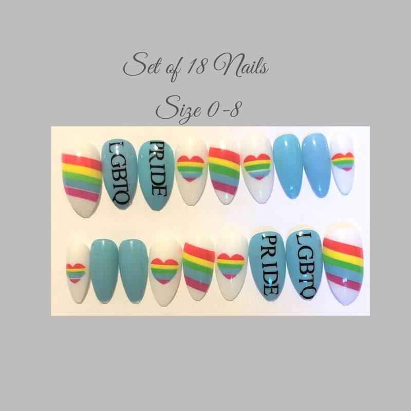 Lgbtq/Pride Press On Nails Set - Kurze Stiletto | Größe 0-8 von RuthlessNailDesigns