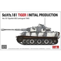 Sd.KfZ.181Tiger I initial production No.121 with workable track linksNo 121 von Rye Field Model