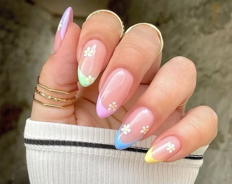 Blumen French Tips Kurze Mandel Nagel Press On/ Künstliche Acrylnägel Auf Verlängerung/ Nägel von STARRYPLAYSNAIL