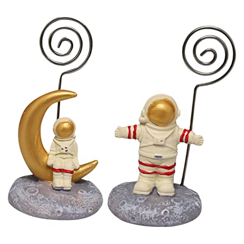 STOBOK 1 Set 2 Stück Astronauten Visitenkartenhalter Schreibtischaufsatz Esstisch Dekoration Action Figuren Ständer Essensschilder Clip Halter Bilderrahmen Halter Ständer von STOBOK