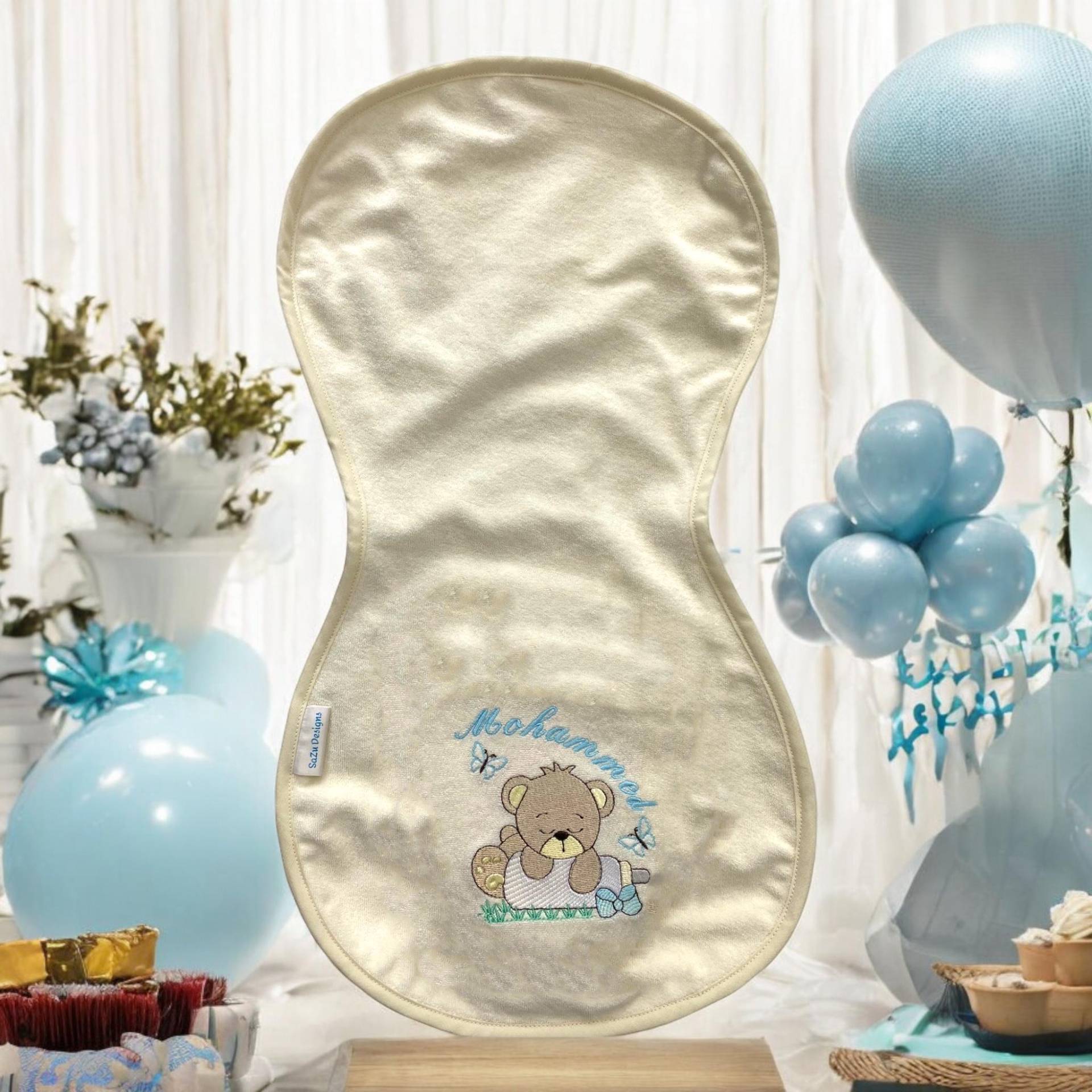 Spucktuch Personalisiert Und Bestickt | Personalisiertes Mutterschaftsgeschenk Baby-Geschenk Babygeschenk Mit Namen Gesticktes Geburtsgeschenk von SaZuDesignsNL