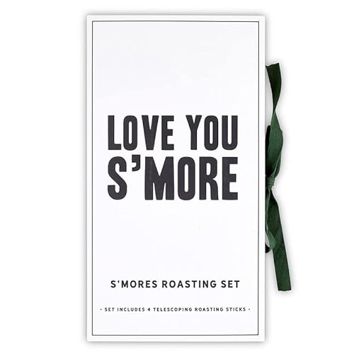 Santa Barbara Design Studio S'Mores Set mit Marshmallow-Bratstäben Camping Spieße Karton Buch Geschenkset, 4-teilig, Love You S'More Set von Santa Barbara Design Studio