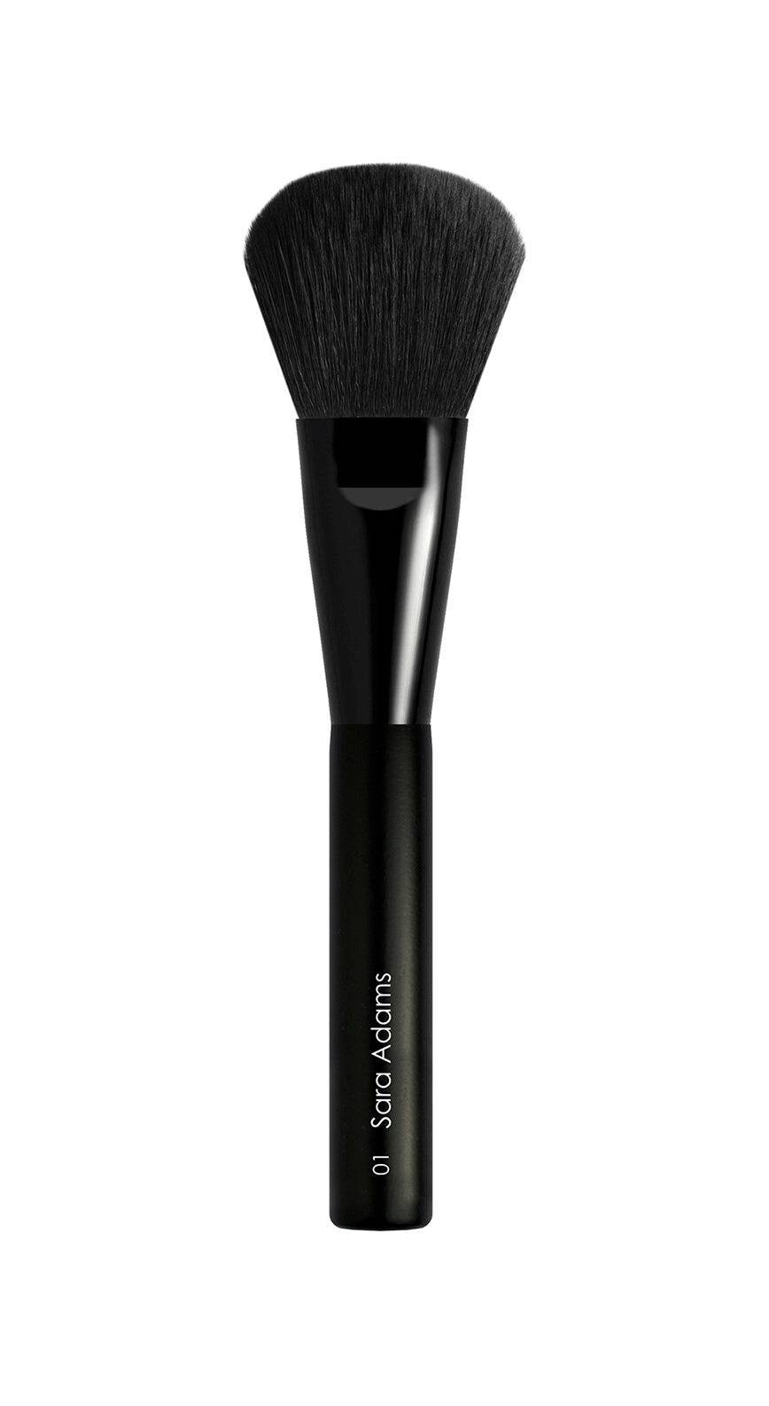 Sara Adams Cosmetiques Maxi Flat Powder Brush #01 von Saraadamscosmetiques