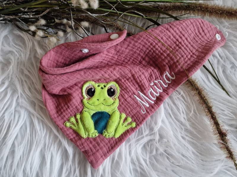 Halstuch Mit Kuscheligem Frosch - Erhältlich in Vielen Farben & Zwei Größen von ScaBaDesignArts