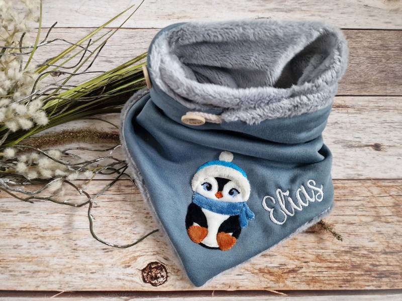 Handmade Halstuch/Wintertuch Schal Mit Kuscheligem Pinguin & Namen von ScaBaDesignArts