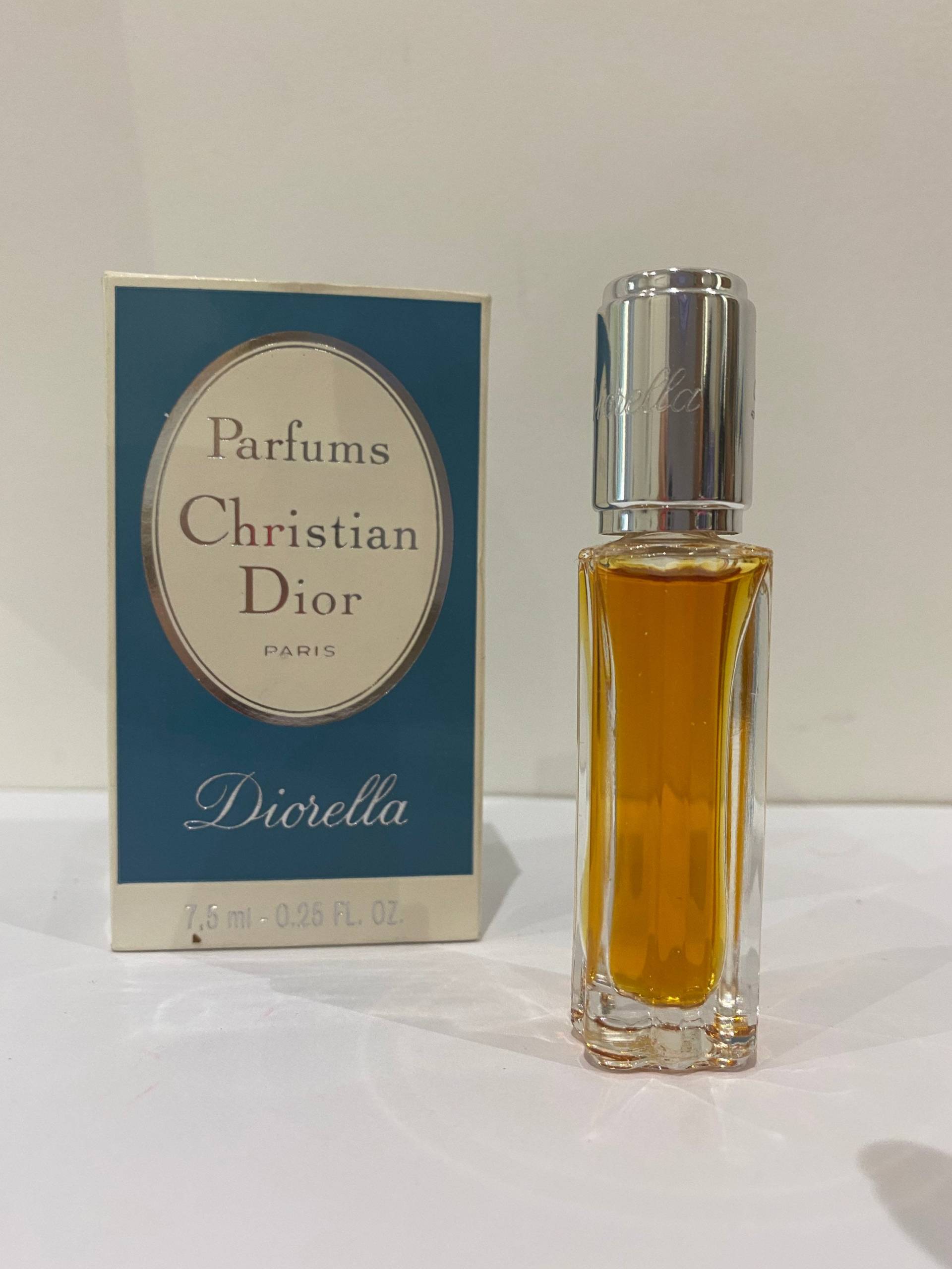 Diorella Dior Reines Parfum 7, 5 Ml. Selten, Vintage 1970. Versiegelte Flasche von ScentOfFranceVintage